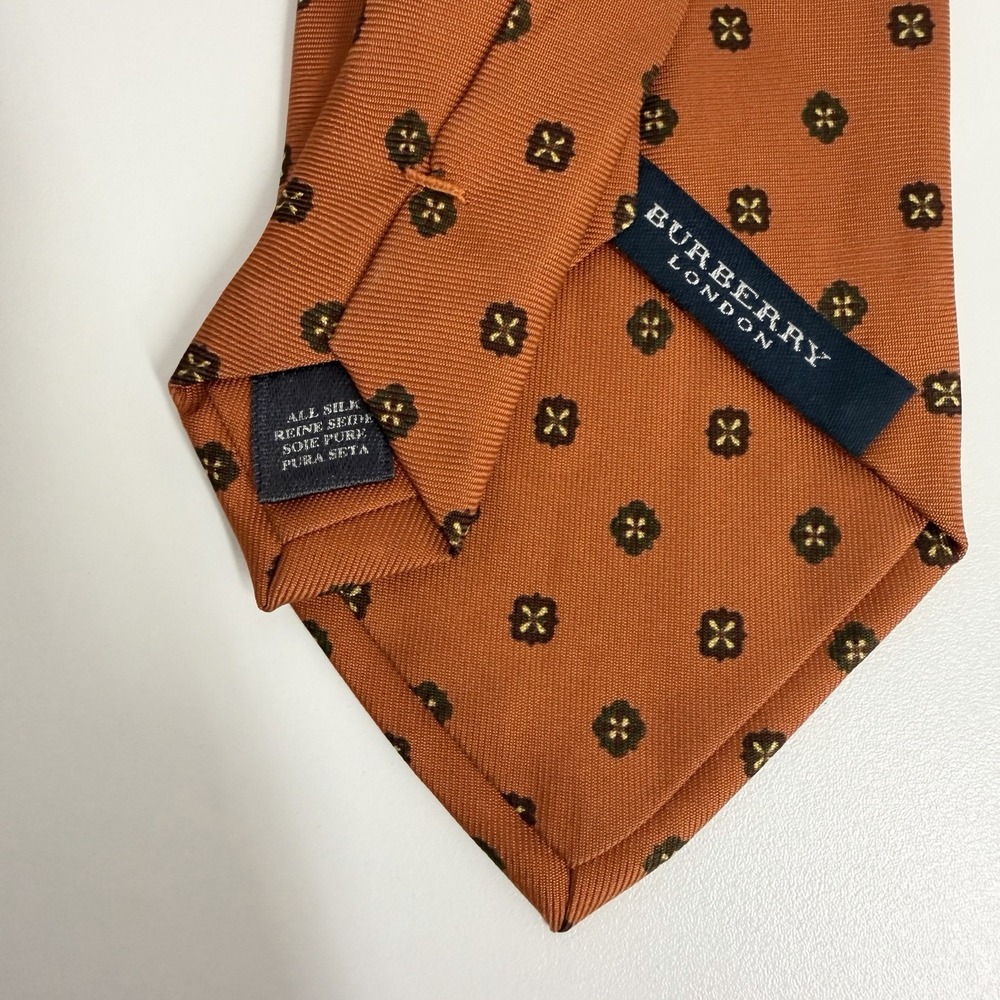 Burberry London Men's Tie Rust Orange Geometric Satin Silk 3.75" (W) x 59" (L)